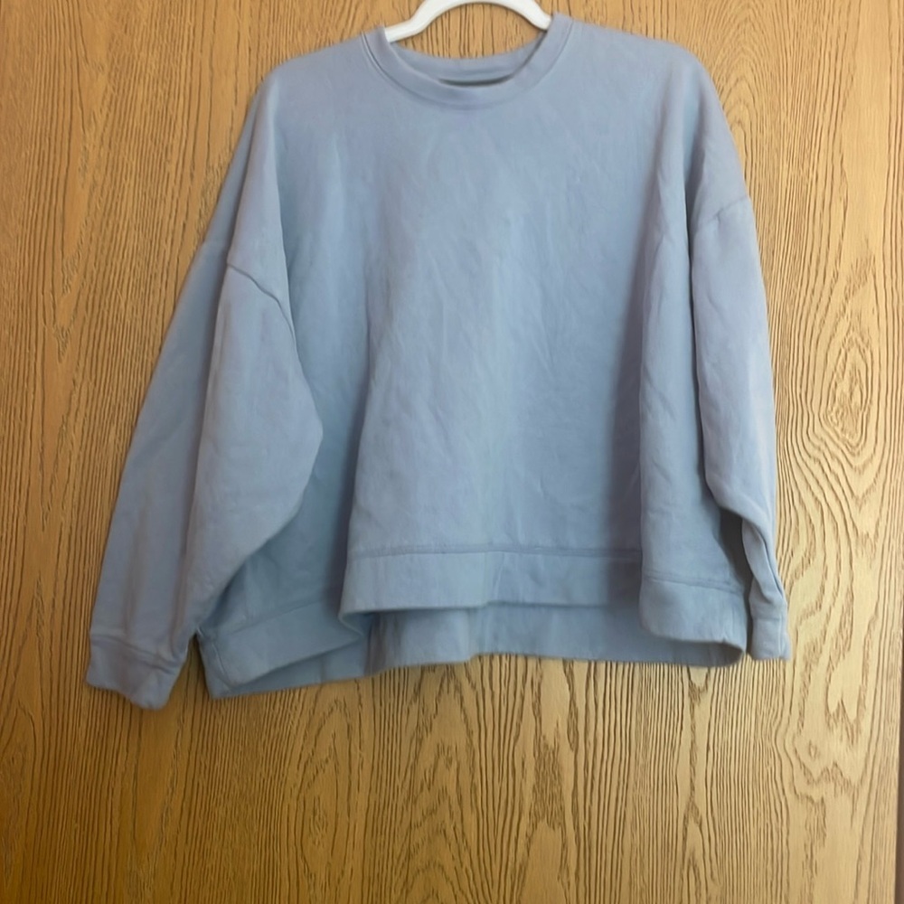 Long- Sleeve Crop top